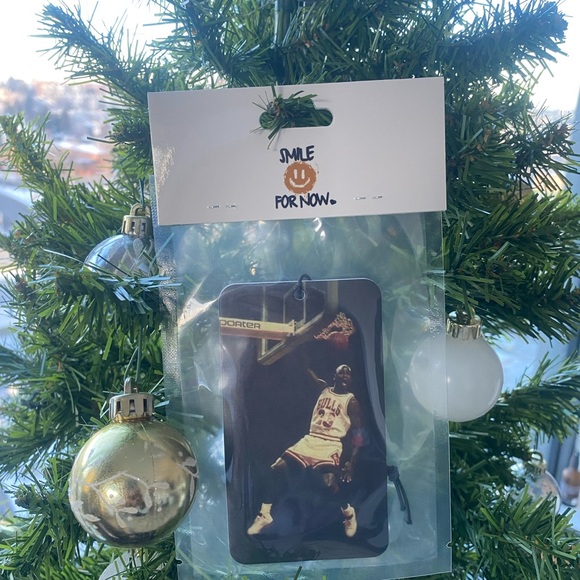Hanging Car / Room Air Freshener - Vanilla - Michael Jordan - Picture 2 of 2